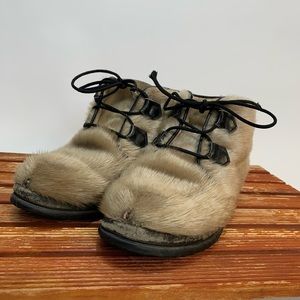 Vintage Capitol Seal Skin Fur Boots - Size Mens US 8